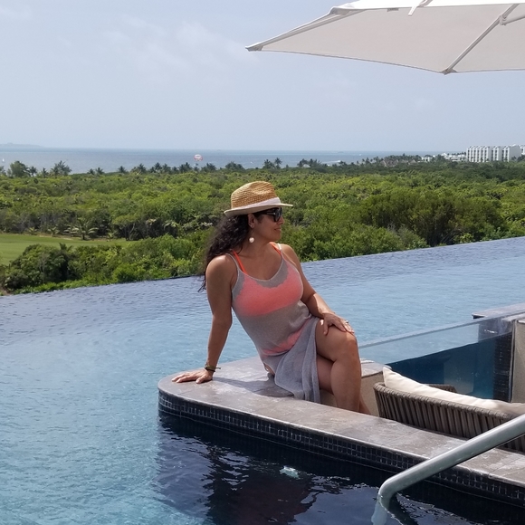 Meet your Posher, Kathy - Picture 3 of 4